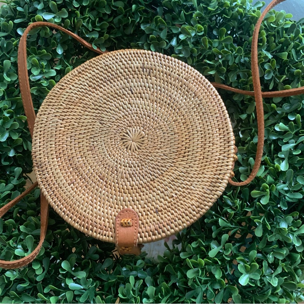 Round rattan Tan Crossbody Bag